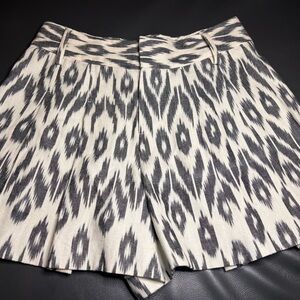 Alice & Olivia shorts size 4